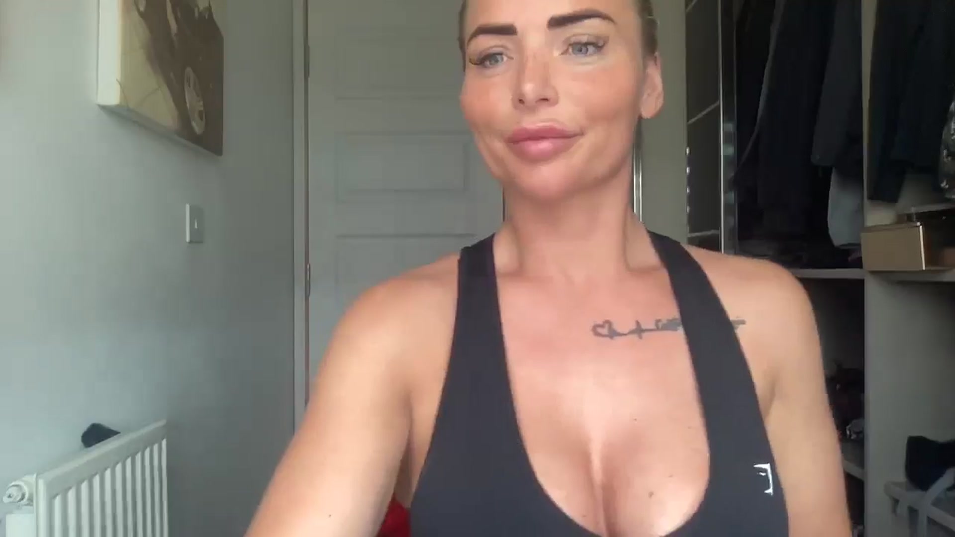 Gallery image thumbnail from kittycatxx's myfreecams stream on, 03/21/2025, 12:13 image 19 of 20