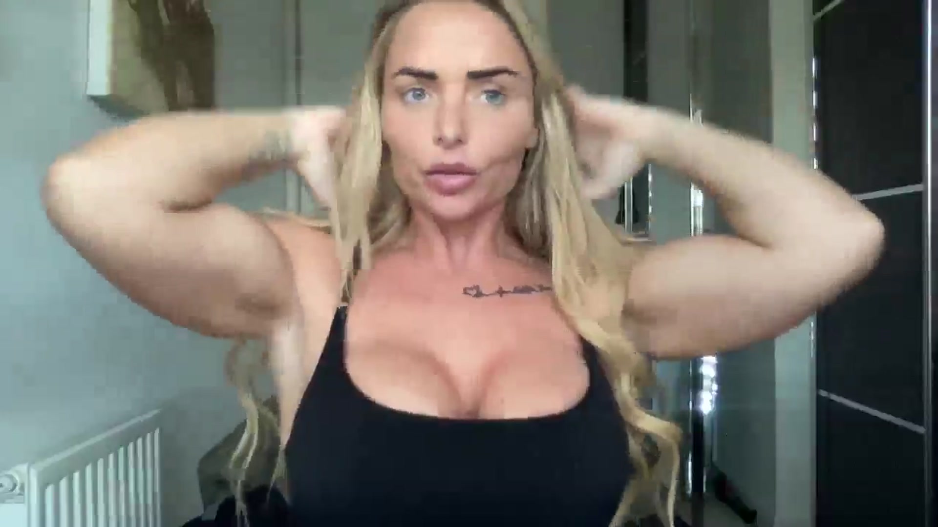 Gallery image thumbnail from kittycatxx's myfreecams stream on, 04/02/2025, 18:07 image 4 of 20