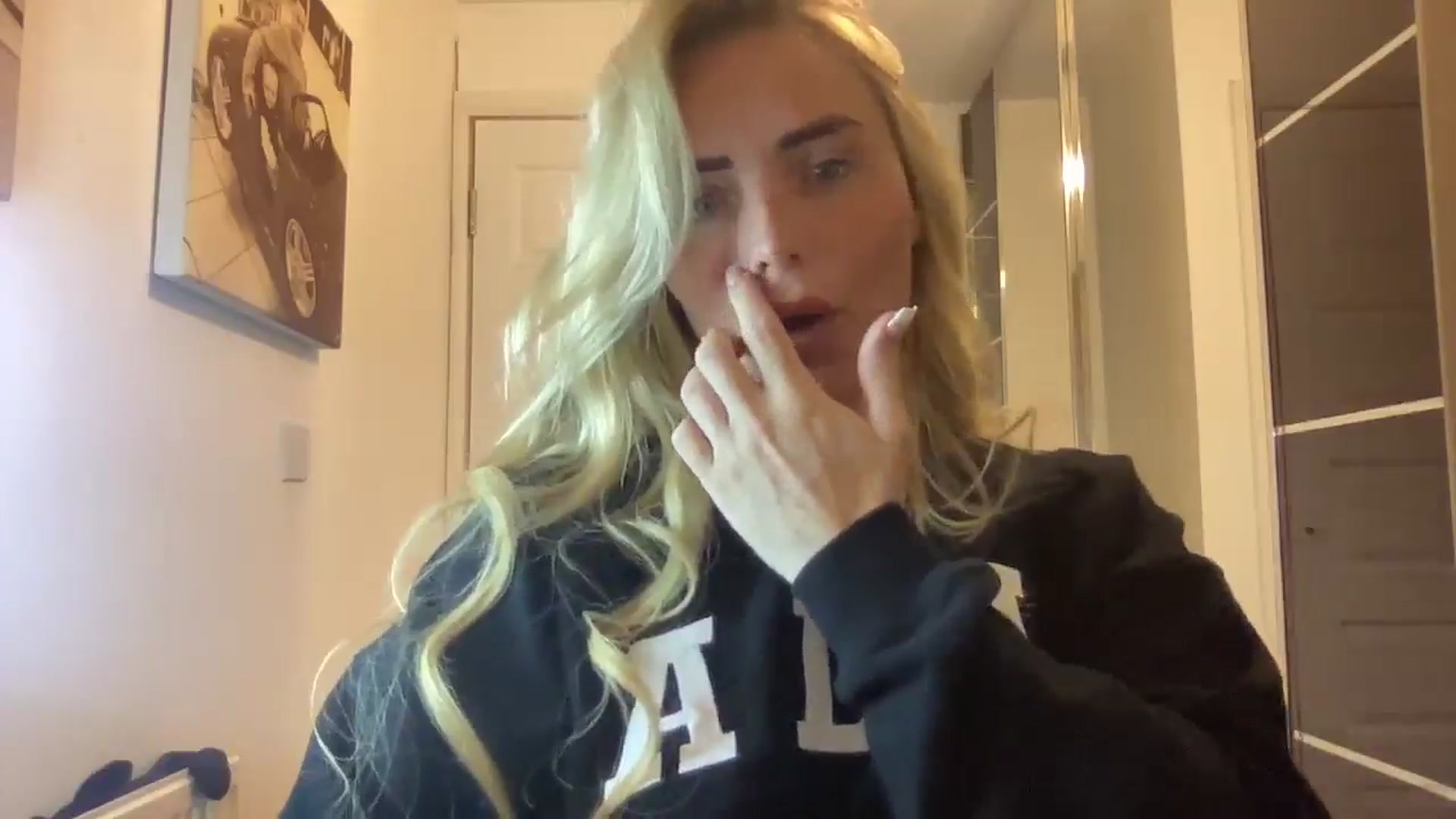 Gallery image thumbnail from kittycatxx's myfreecams stream on, 04/16/2025, 20:10 image 9 of 20