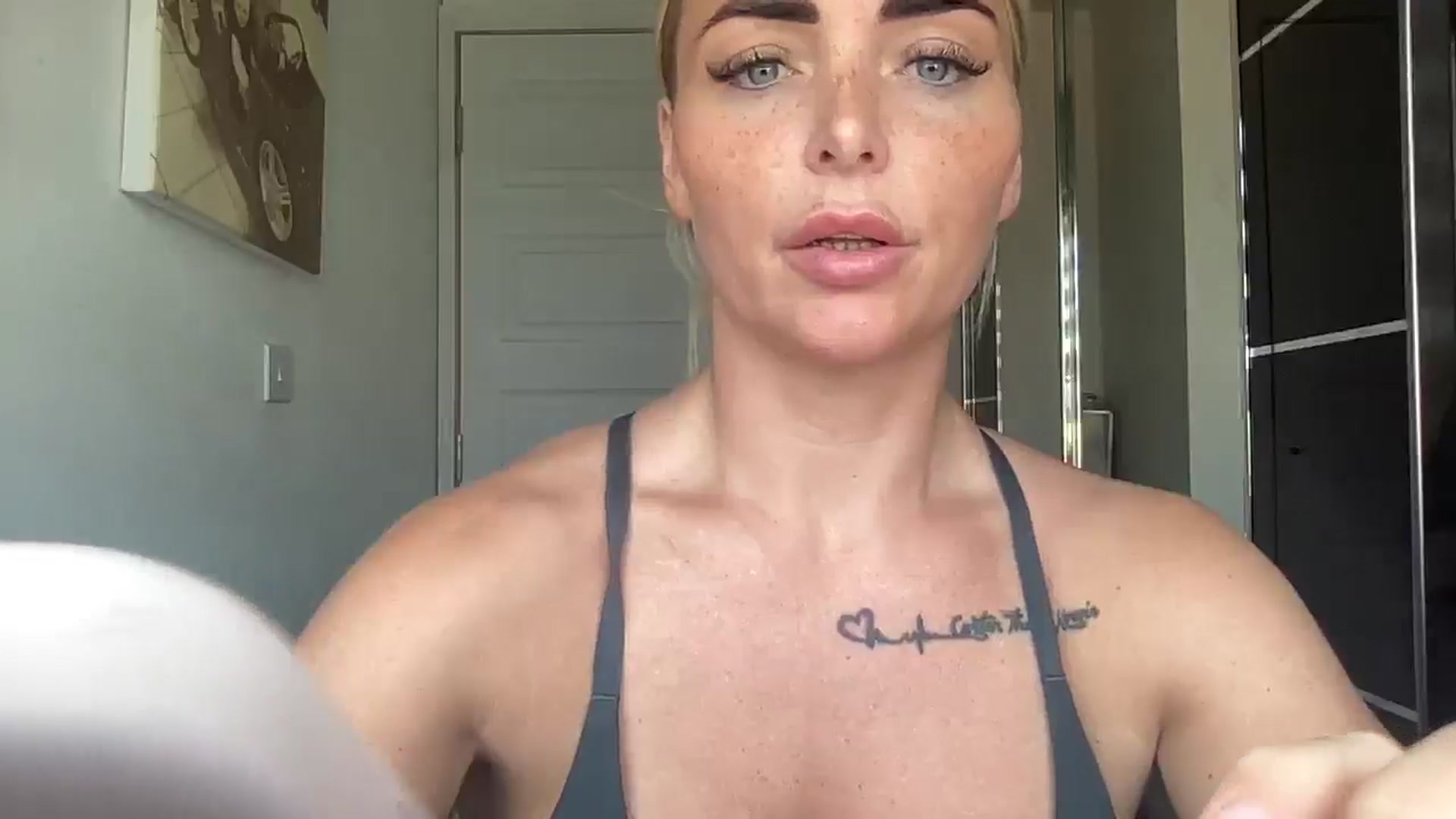 Gallery image thumbnail from kittycatxx's myfreecams stream on, 05/12/2025, 11:10 image 19 of 20