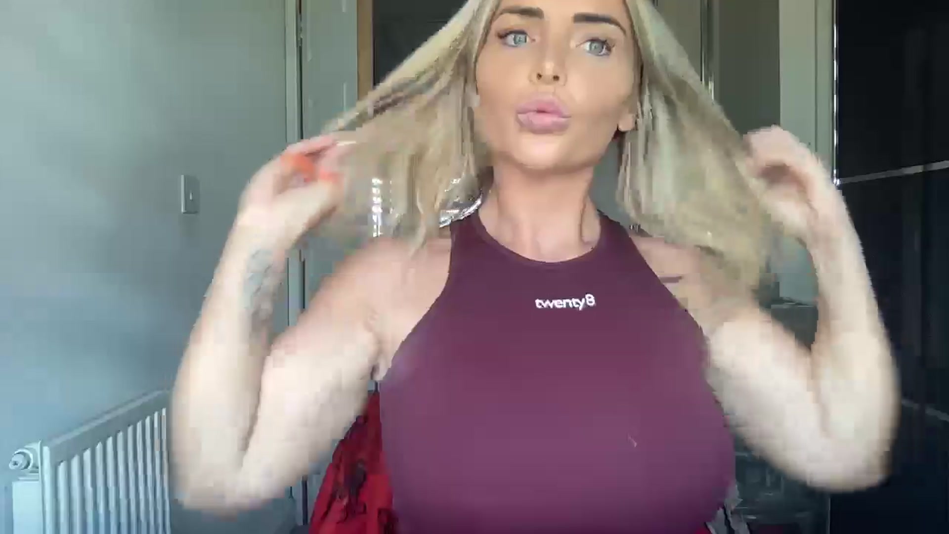 Gallery image thumbnail from kittycatxx's myfreecams stream on, 06/02/2025, 10:55 image 18 of 20