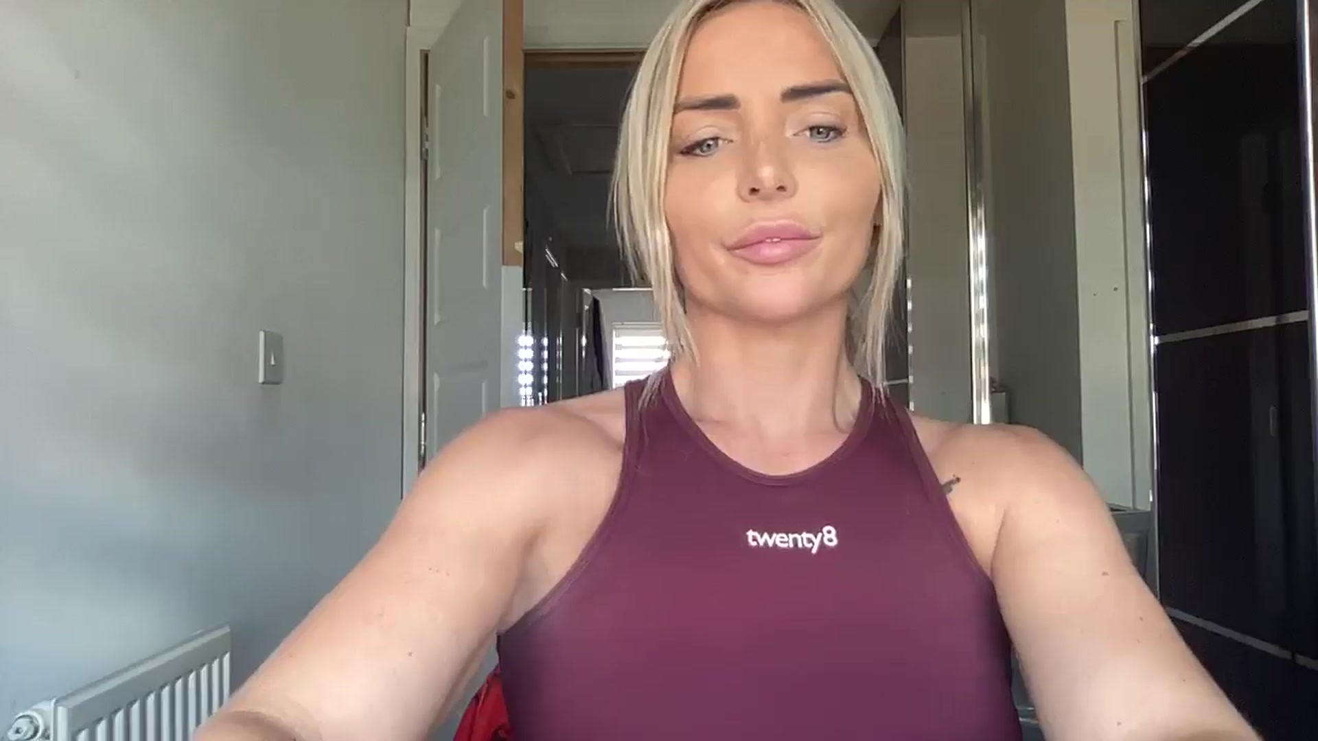 Gallery image thumbnail from kittycatxx's myfreecams stream on, 06/02/2025, 10:55 image 15 of 20