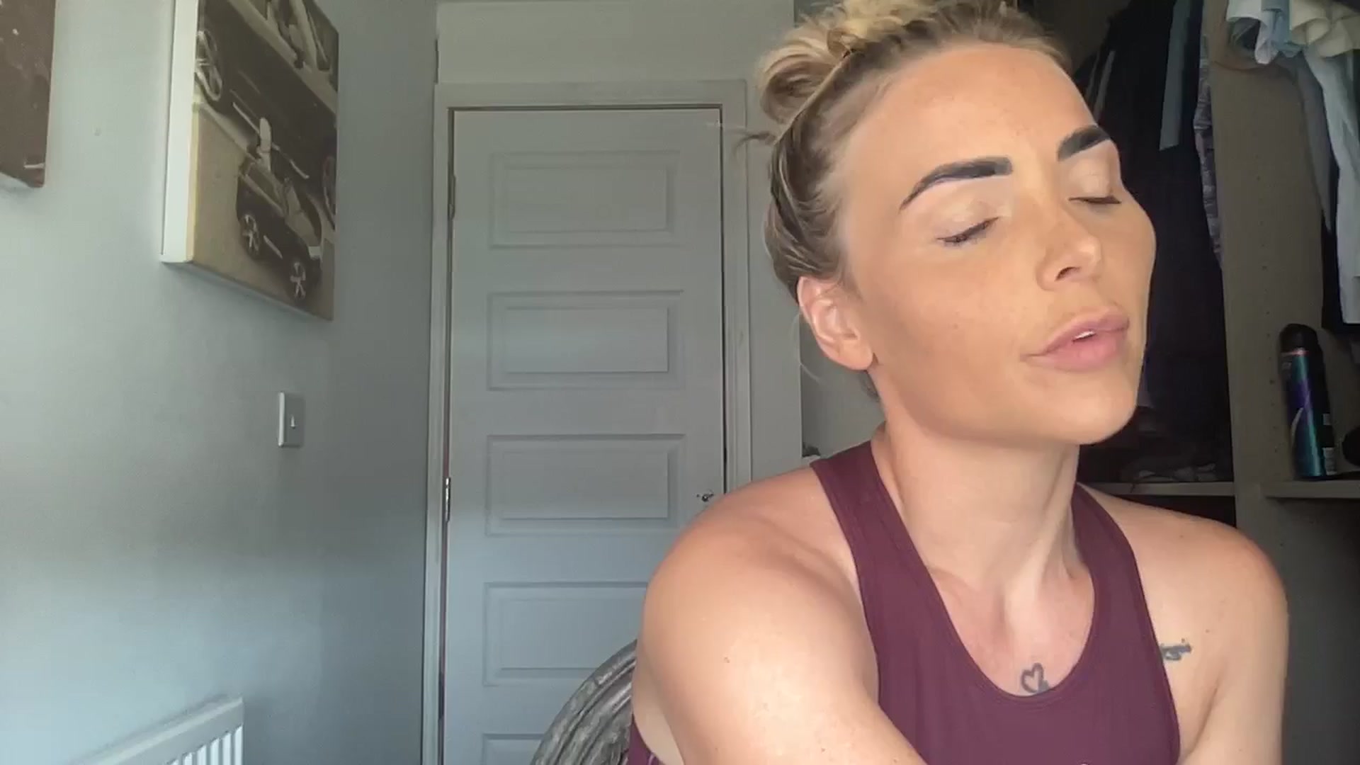 Gallery image thumbnail from kittycatxx's myfreecams stream on, 06/24/2025, 14:40 image 11 of 20