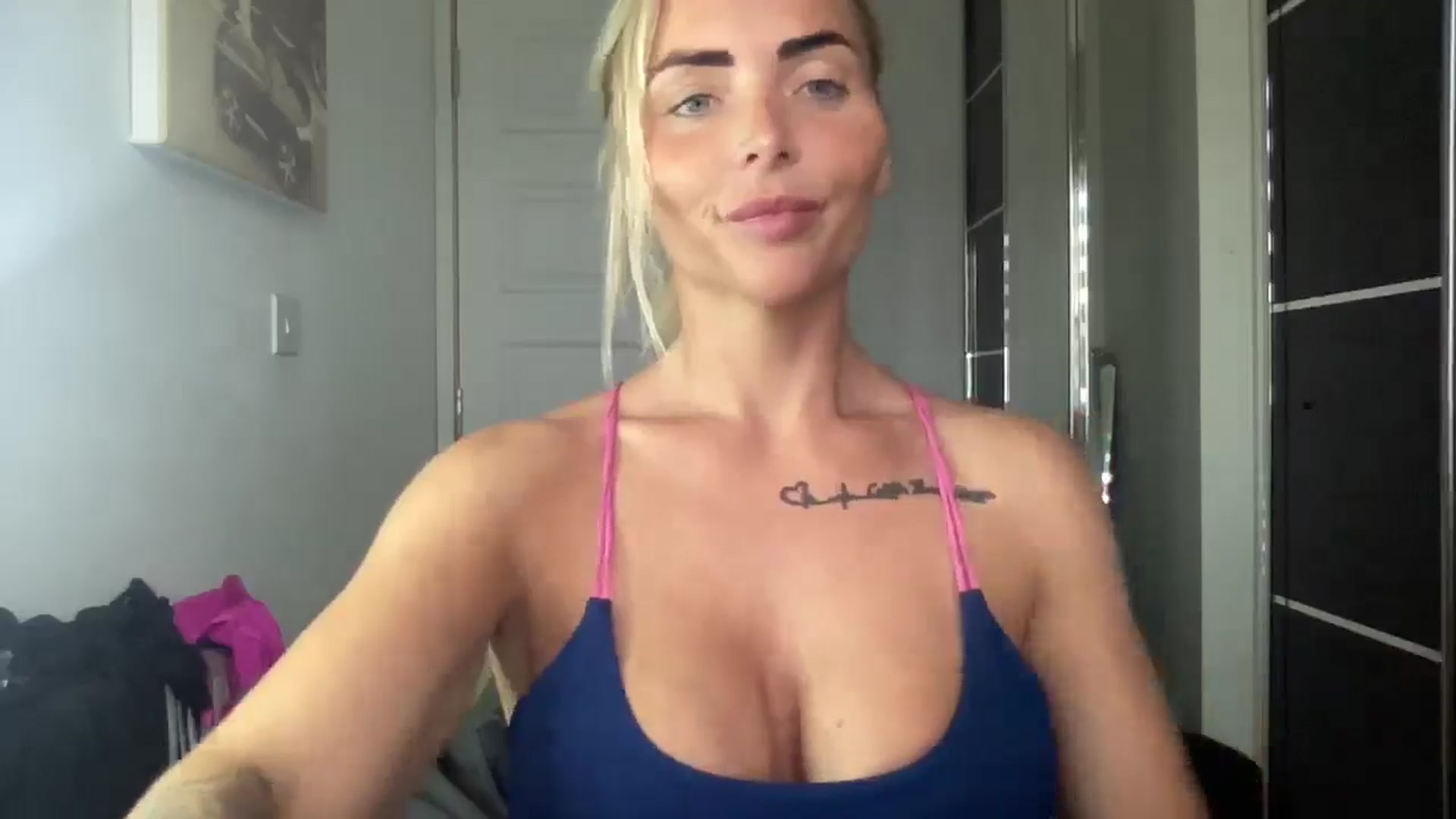 Gallery image thumbnail from kittycatxx's myfreecams stream on, 06/30/2025, 19:42 image 3 of 20