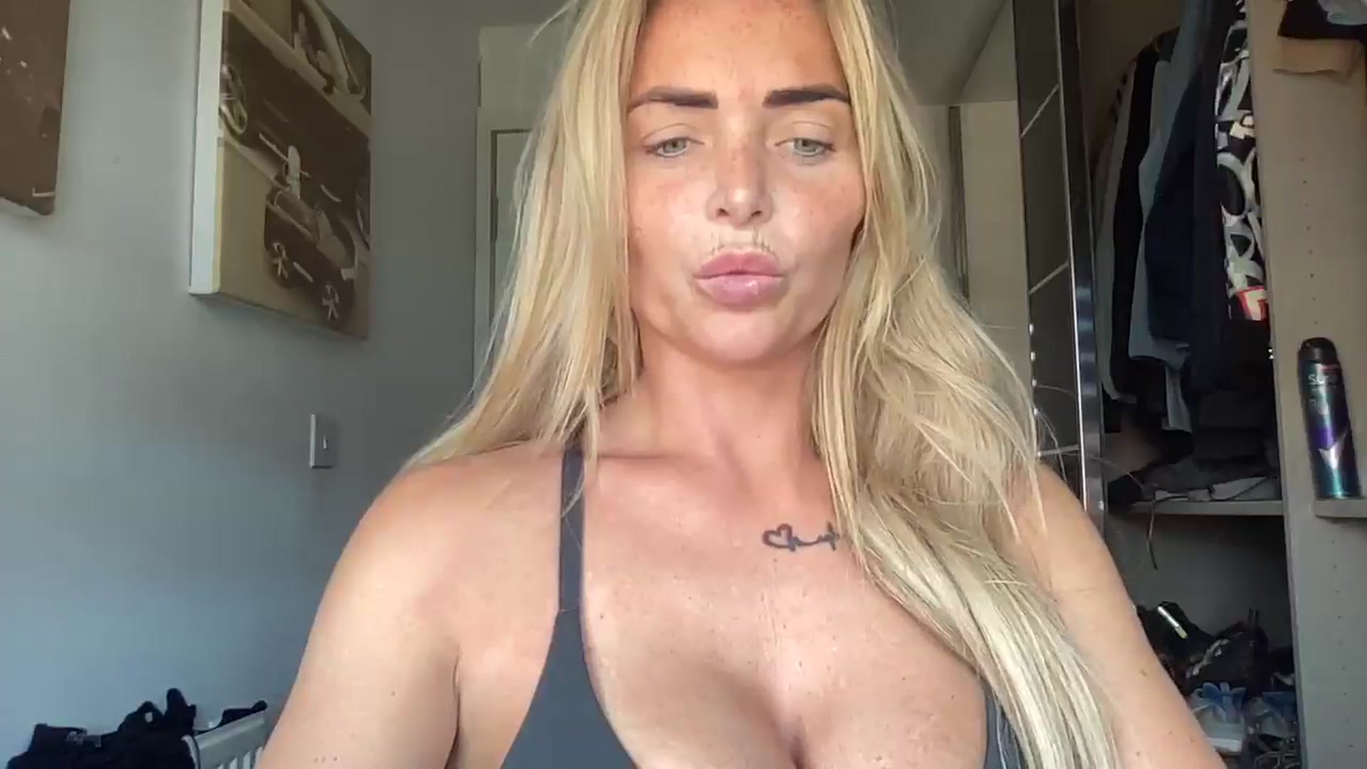 Gallery image thumbnail from kittycatxx's myfreecams stream on, 07/08/2025, 15:48 image 14 of 20
