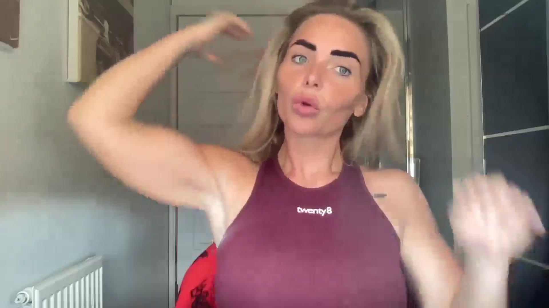 Gallery image thumbnail from kittycatxx's myfreecams stream on, 07/21/2025, 09:35 image 13 of 20