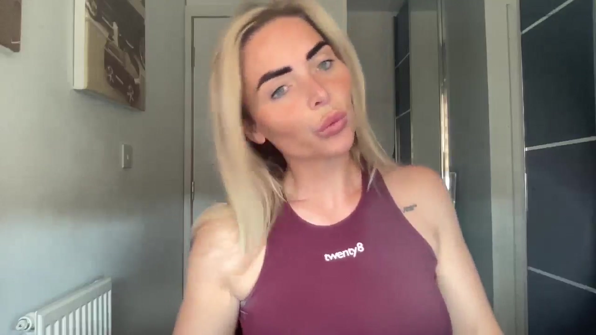 Gallery image thumbnail from kittycatxx's myfreecams stream on, 07/21/2025, 09:35 image 17 of 20