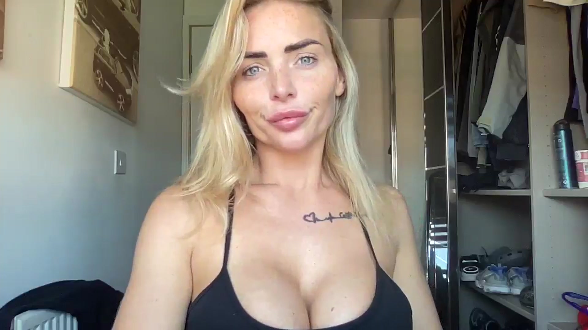 Gallery image thumbnail from kittycatxx's myfreecams stream on, 08/17/2025, 09:55 image 20 of 20