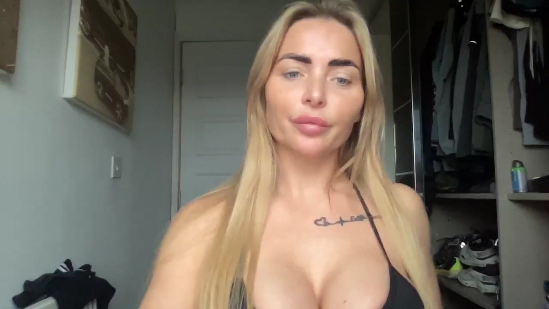 Gallery image thumbnail from kittycatxx's myfreecams stream on, 01/11/2026, 11:24 image 15 of 20