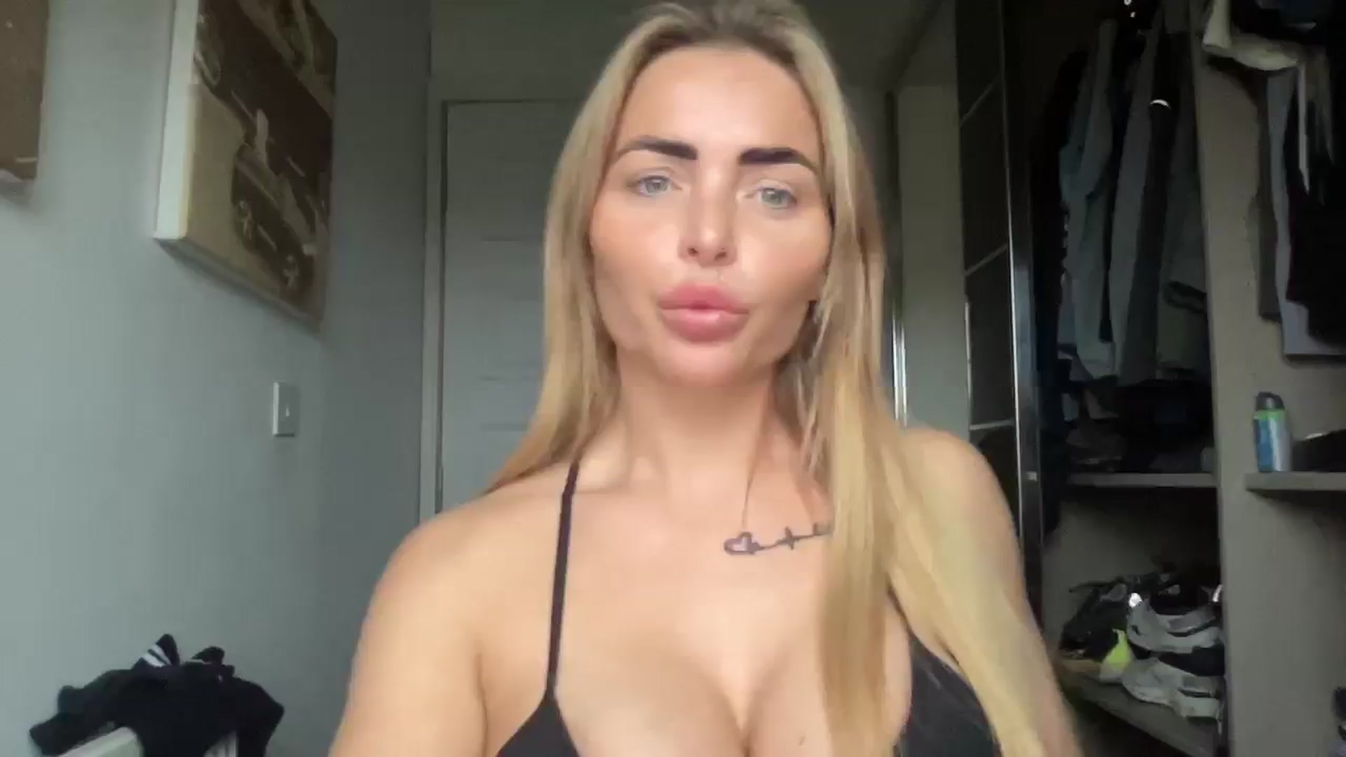 Gallery image thumbnail from kittycatxx's myfreecams stream on, 01/11/2026, 11:24 image 19 of 20