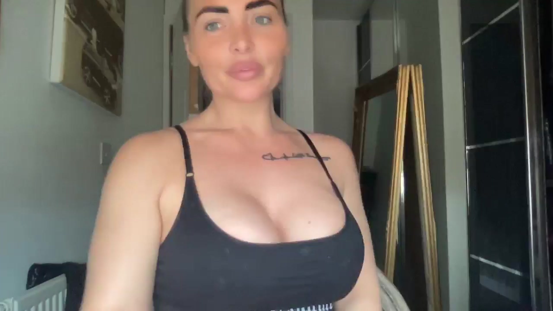 Gallery image thumbnail from kittycatxx's myfreecams stream on, 01/26/2026, 11:33 image 5 of 20