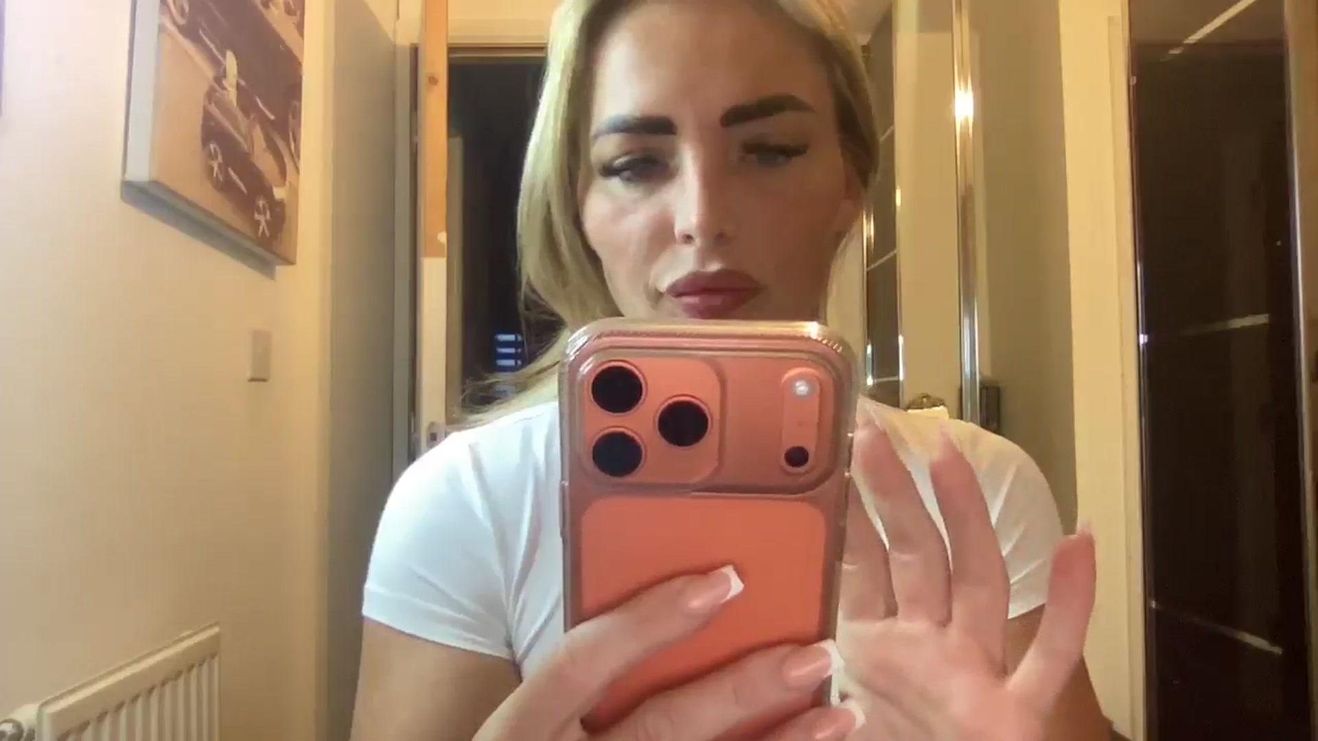 Gallery image thumbnail from kittycatxx's myfreecams stream on, 02/01/2026, 16:53 image 19 of 20