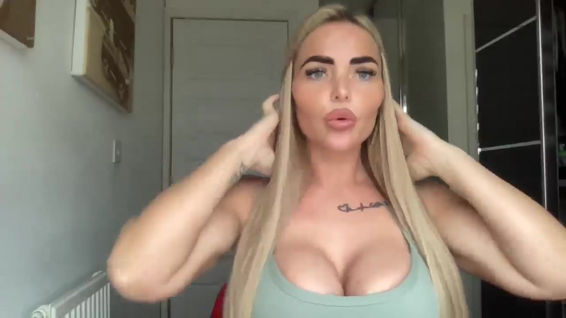 Gallery image thumbnail from kittycatxx's myfreecams stream on, 02/13/2026, 12:31 image 8 of 20