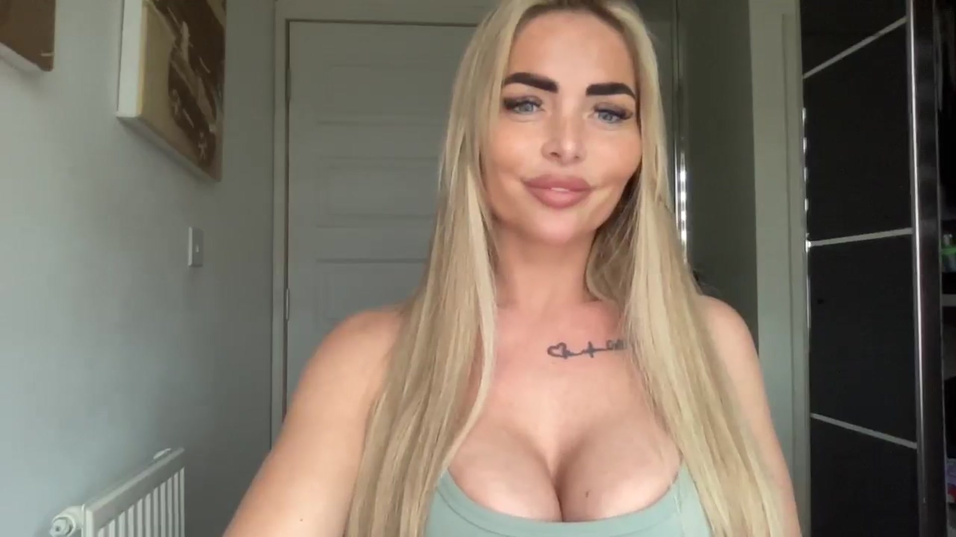 Gallery image thumbnail from kittycatxx's myfreecams stream on, 02/13/2026, 12:31 image 4 of 20