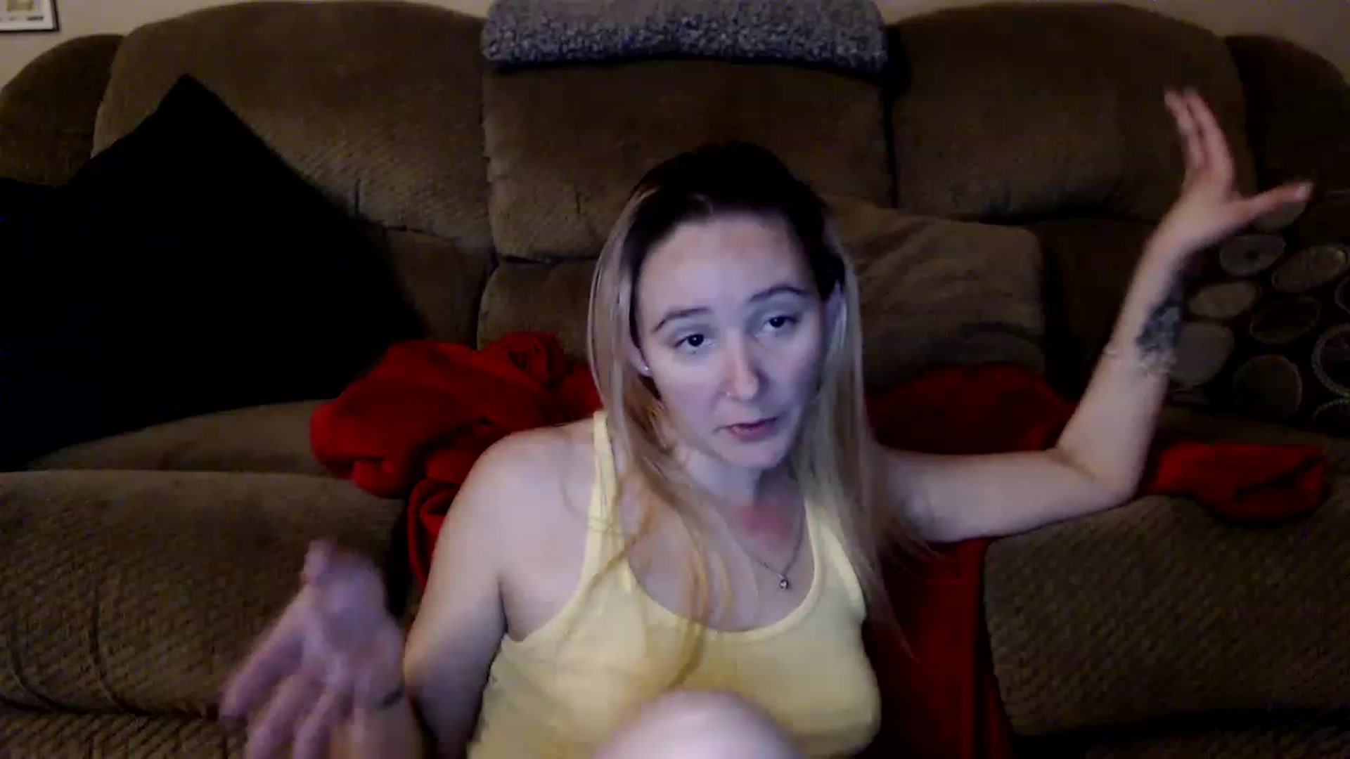 Gallery image thumbnail from kittykimba's myfreecams stream on, 01/17/2023, 07:30 image 17 of 20