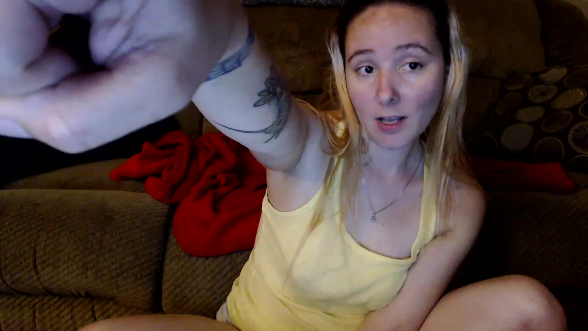 Gallery image thumbnail from kittykimba's myfreecams stream on, 01/17/2023, 07:30 image 9 of 20