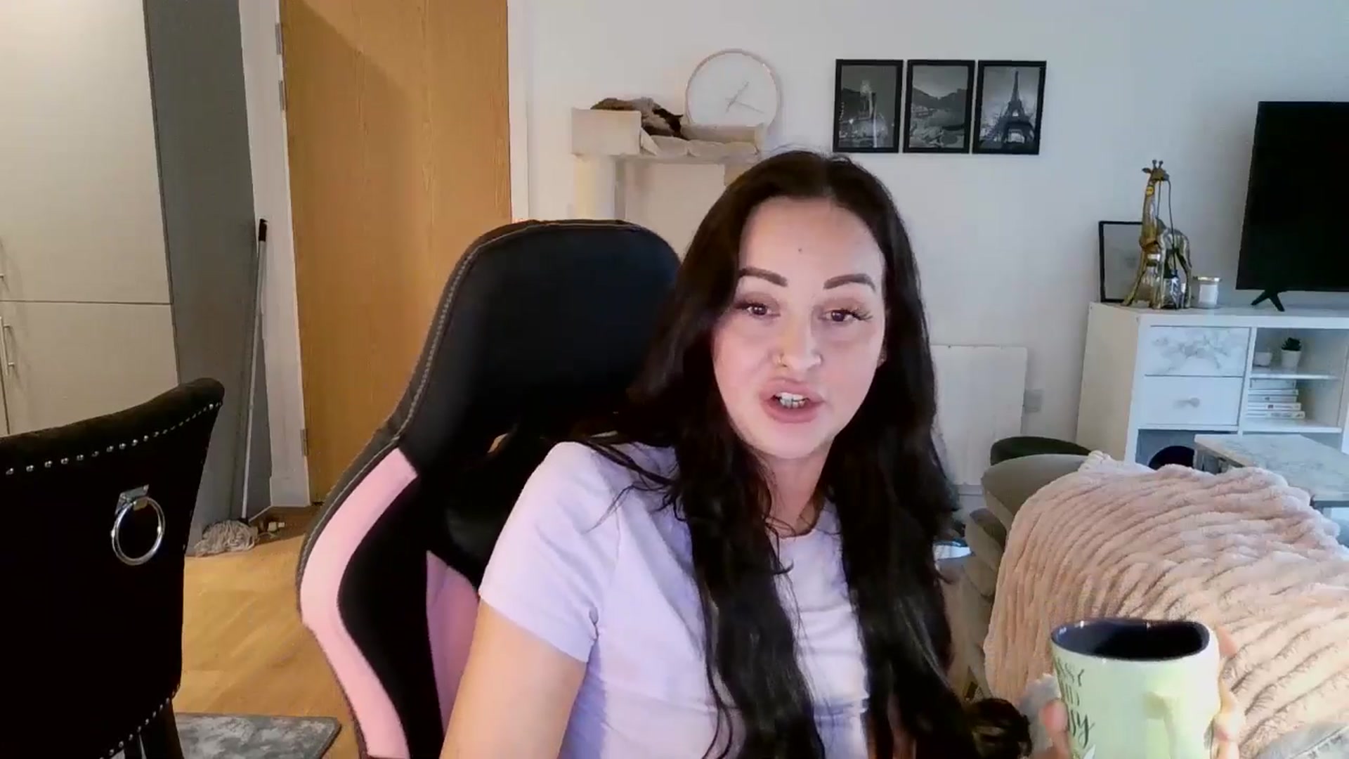 Gallery image thumbnail from kittyviolet's myfreecams stream on, 02/07/2025, 13:46 image 5 of 20