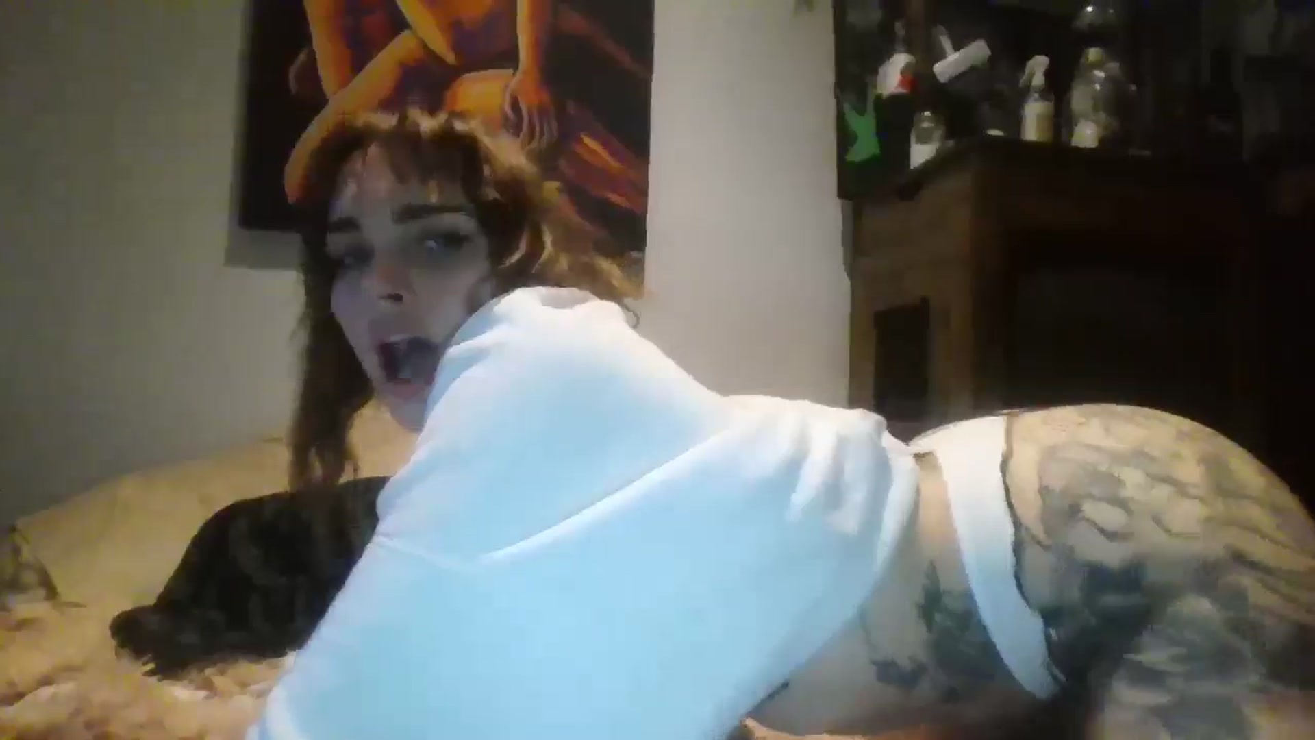 Gallery image thumbnail from kixstix's myfreecams stream on, 08/28/2024, 08:02 image 4 of 20