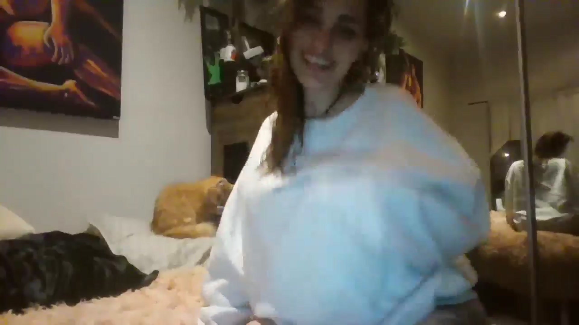 Gallery image thumbnail from kixstix's myfreecams stream on, 08/28/2024, 10:37 image 5 of 20