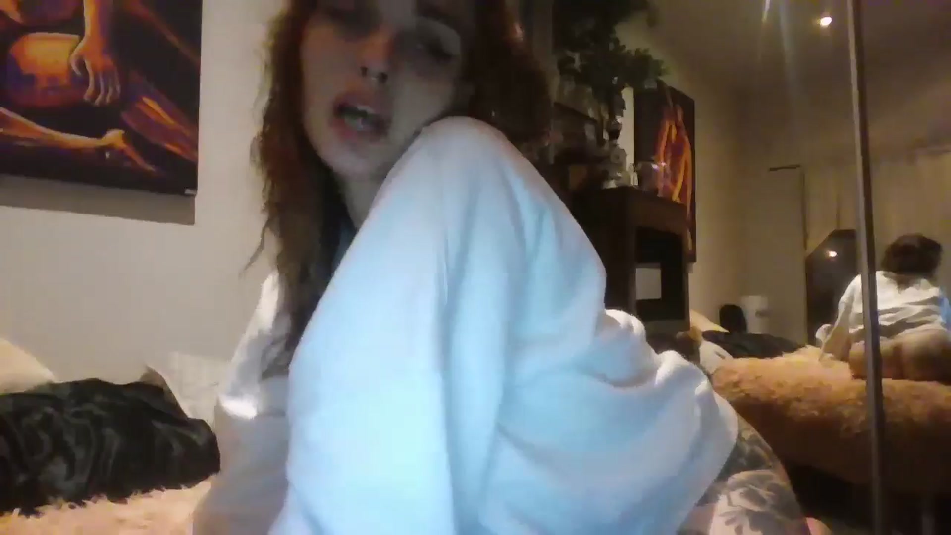Gallery image thumbnail from kixstix's myfreecams stream on, 08/28/2024, 10:37 image 7 of 20