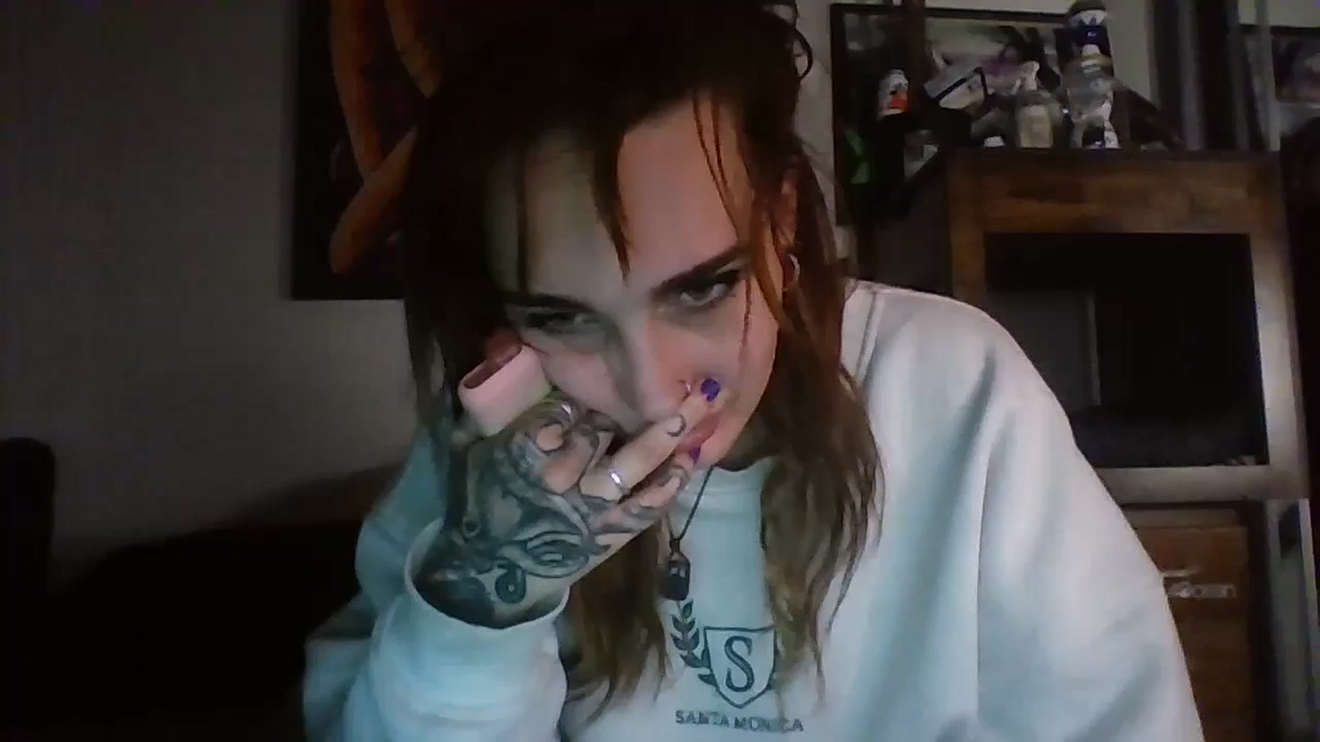 Gallery image thumbnail from kixstix's myfreecams stream on, 08/28/2024, 12:22 image 18 of 20
