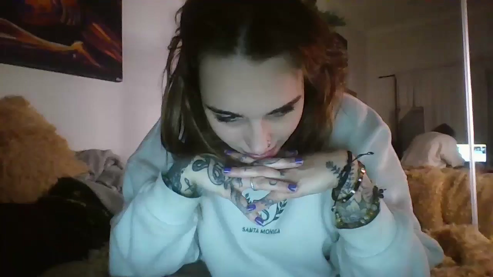 Gallery image thumbnail from kixstix's myfreecams stream on, 08/28/2024, 14:40 image 18 of 20