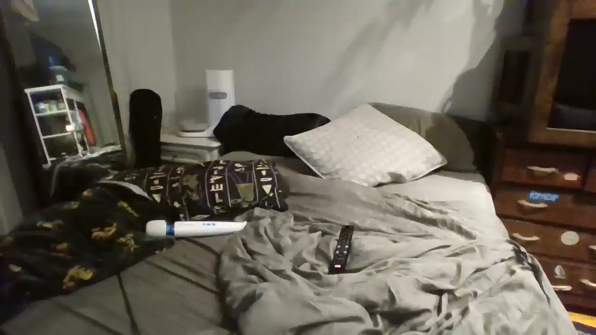 Gallery image thumbnail from kixstix's myfreecams stream on, 09/09/2024, 12:41 image 9 of 20