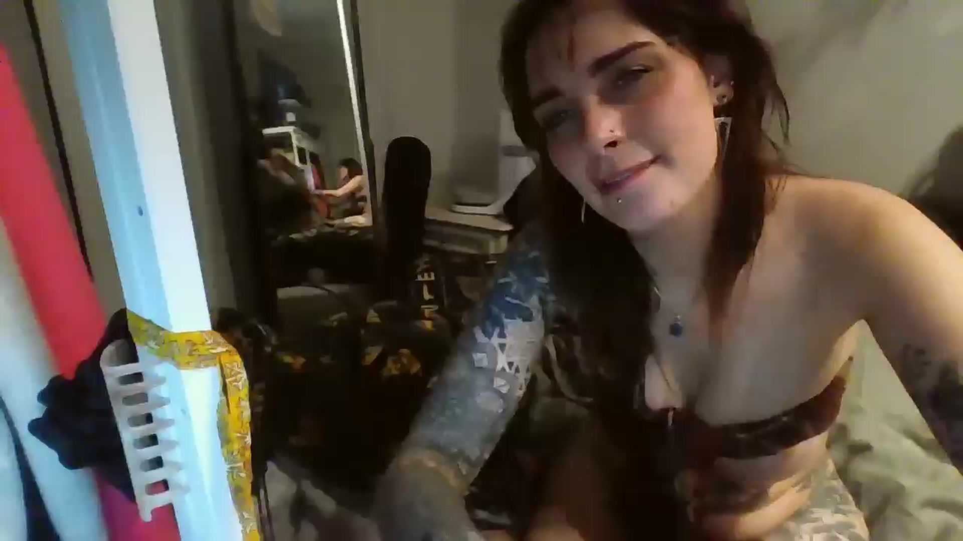 Gallery image thumbnail from kixstix's myfreecams stream on, 09/09/2024, 12:41 image 15 of 20