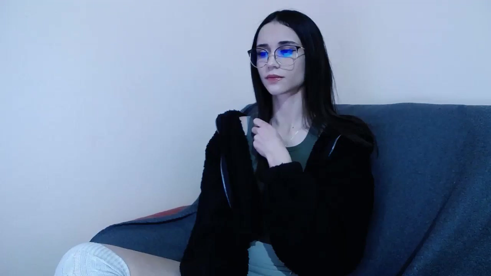 Gallery image thumbnail from kllLr's myfreecams stream on, 11/16/2024, 19:37 image 17 of 20