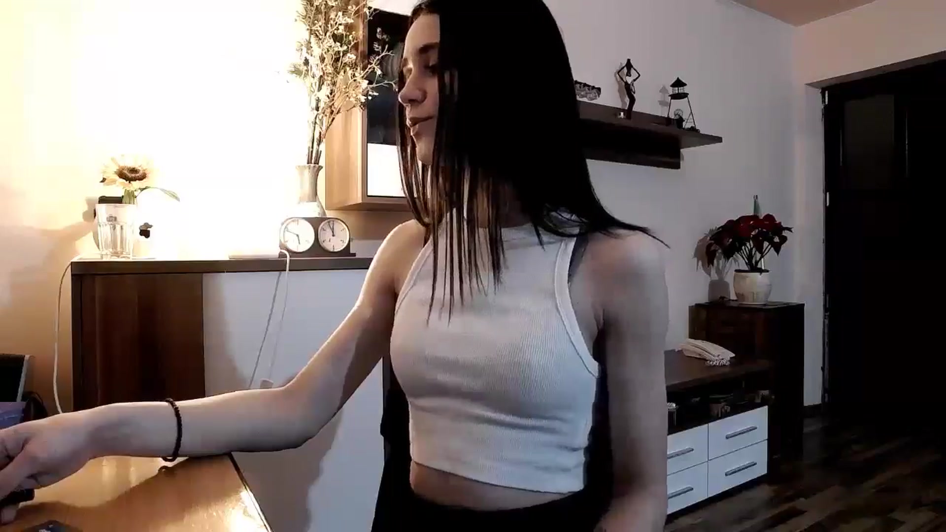 Gallery image thumbnail from kllLr's myfreecams stream on, 12/28/2024, 01:14 image 7 of 20