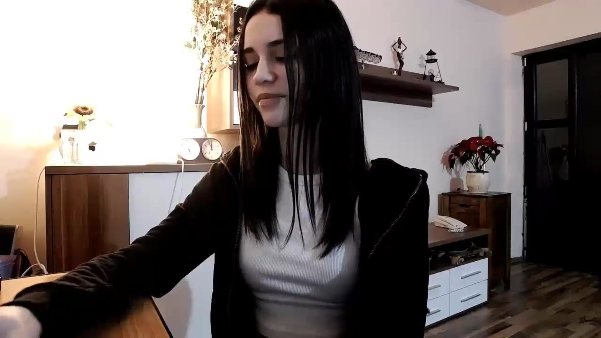 Gallery image thumbnail from kllLr's myfreecams stream on, 12/28/2024, 01:14 image 15 of 20