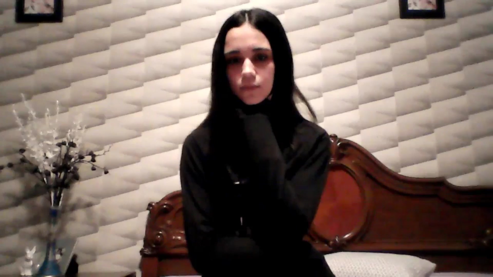 Gallery image thumbnail from kllLr's myfreecams stream on, 01/04/2025, 19:24 image 18 of 20