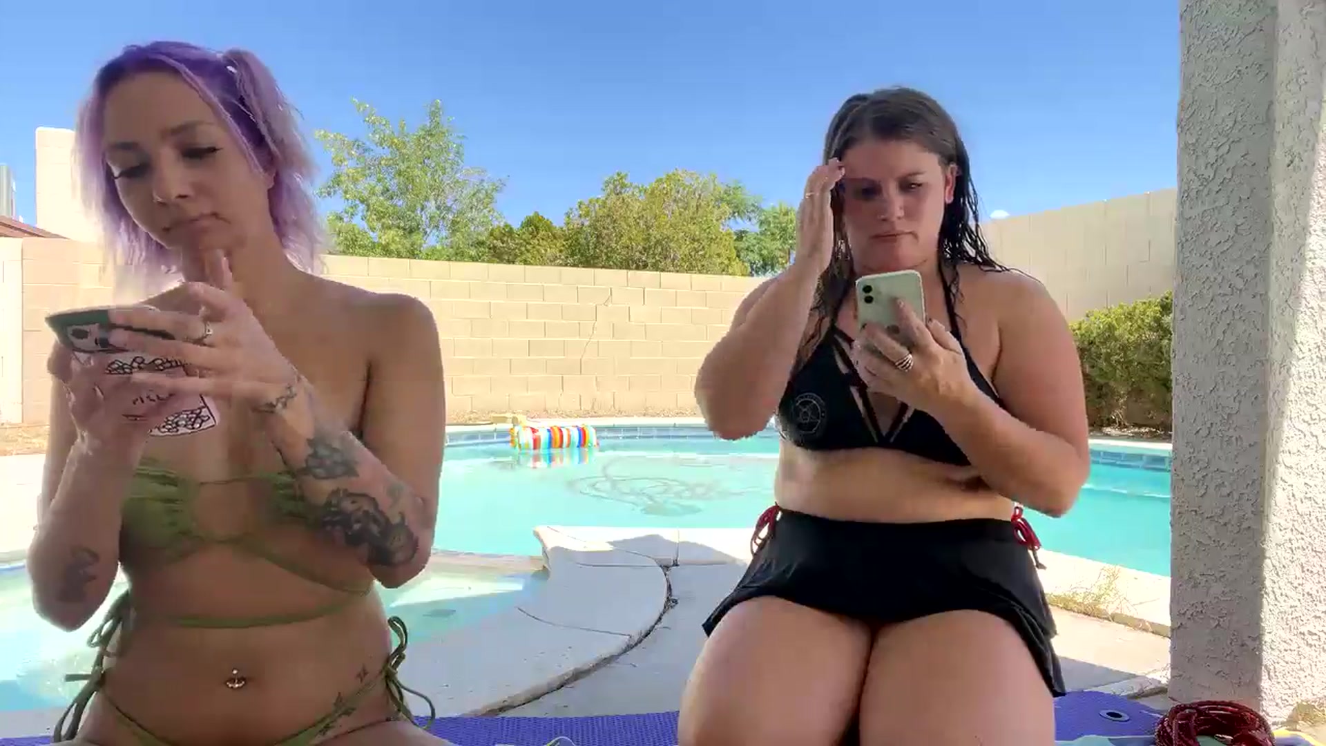 Gallery image thumbnail from knifewife's myfreecams stream on, 06/06/2024, 23:09 image 4 of 20