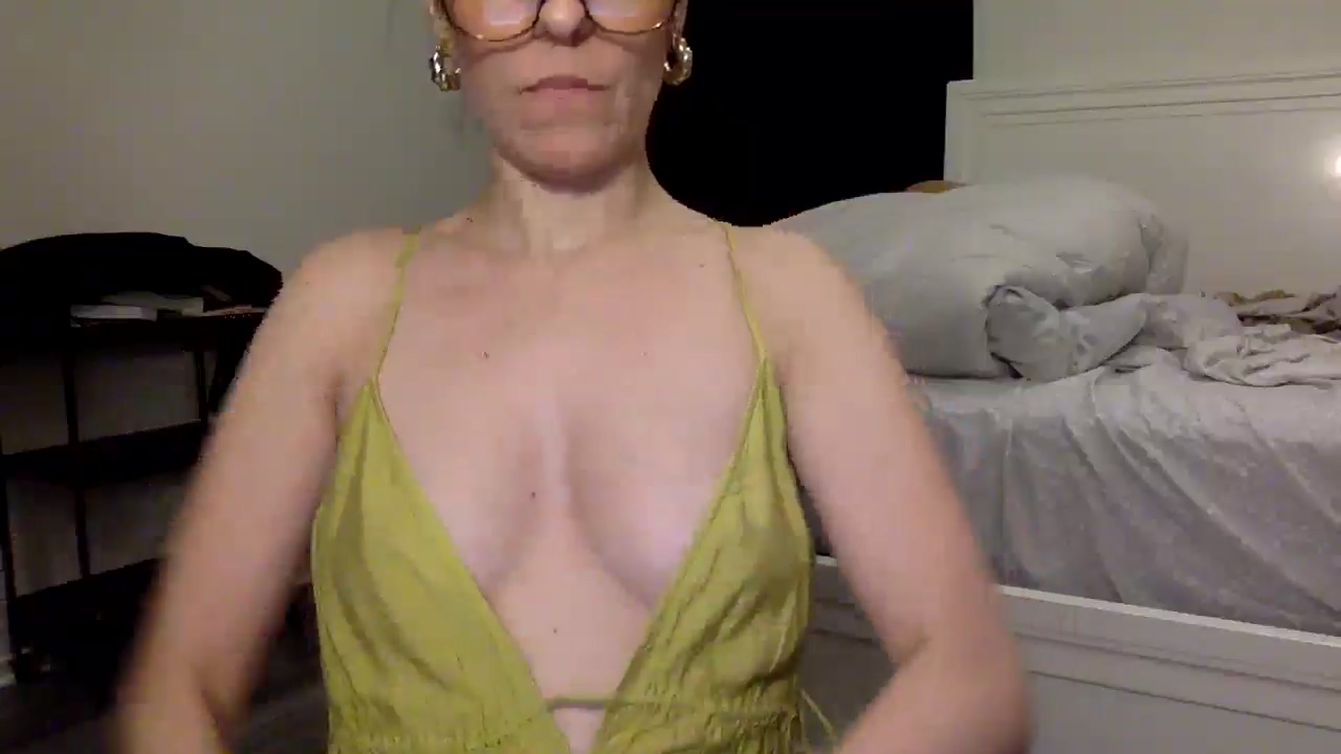 Gallery image thumbnail from korasrubiez's myfreecams stream on, 12/07/2024, 18:06 image 7 of 20