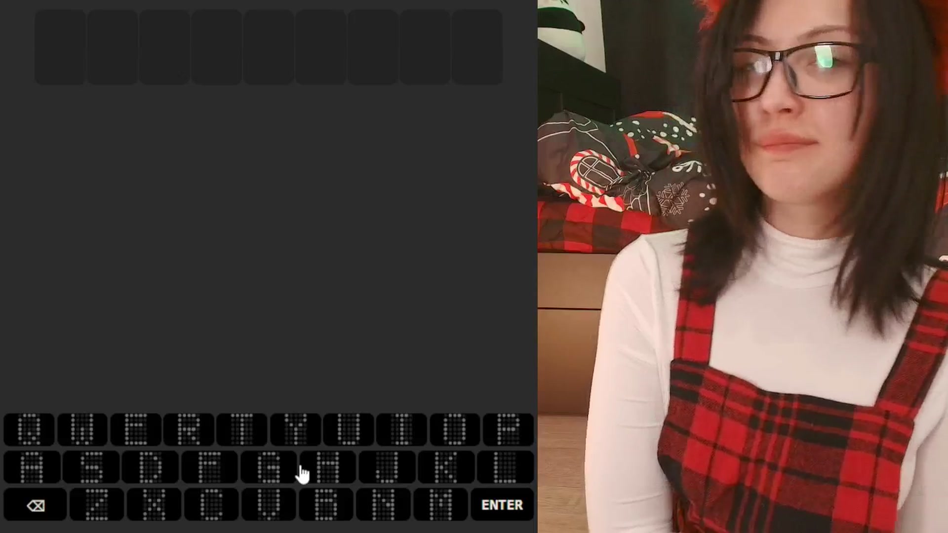 Gallery image thumbnail from kriskringle's myfreecams stream on, 12/05/2025, 05:24 image 12 of 20
