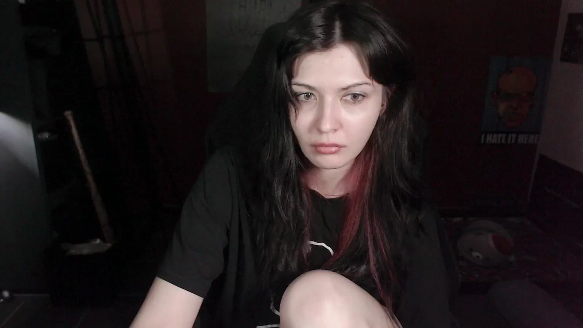 Gallery image thumbnail from kristina's myfreecams stream on, 12/22/2024, 10:18 image 7 of 20