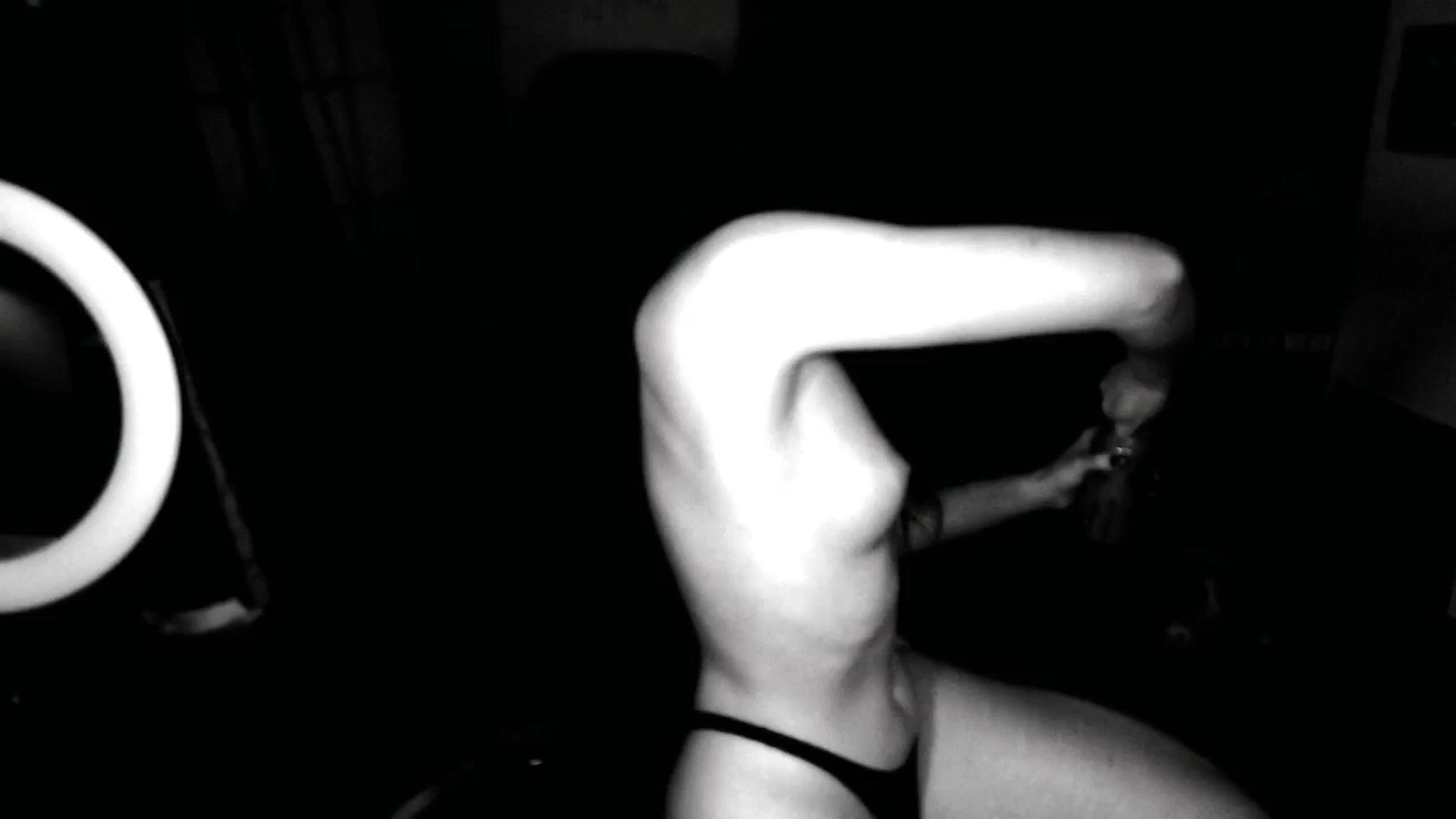 Gallery image thumbnail from kristina's myfreecams stream on, 12/22/2024, 10:18 image 3 of 20