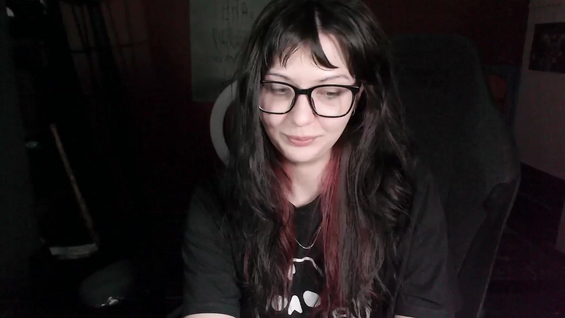 Gallery image thumbnail from kristina's myfreecams stream on, 12/22/2024, 10:18 image 14 of 20