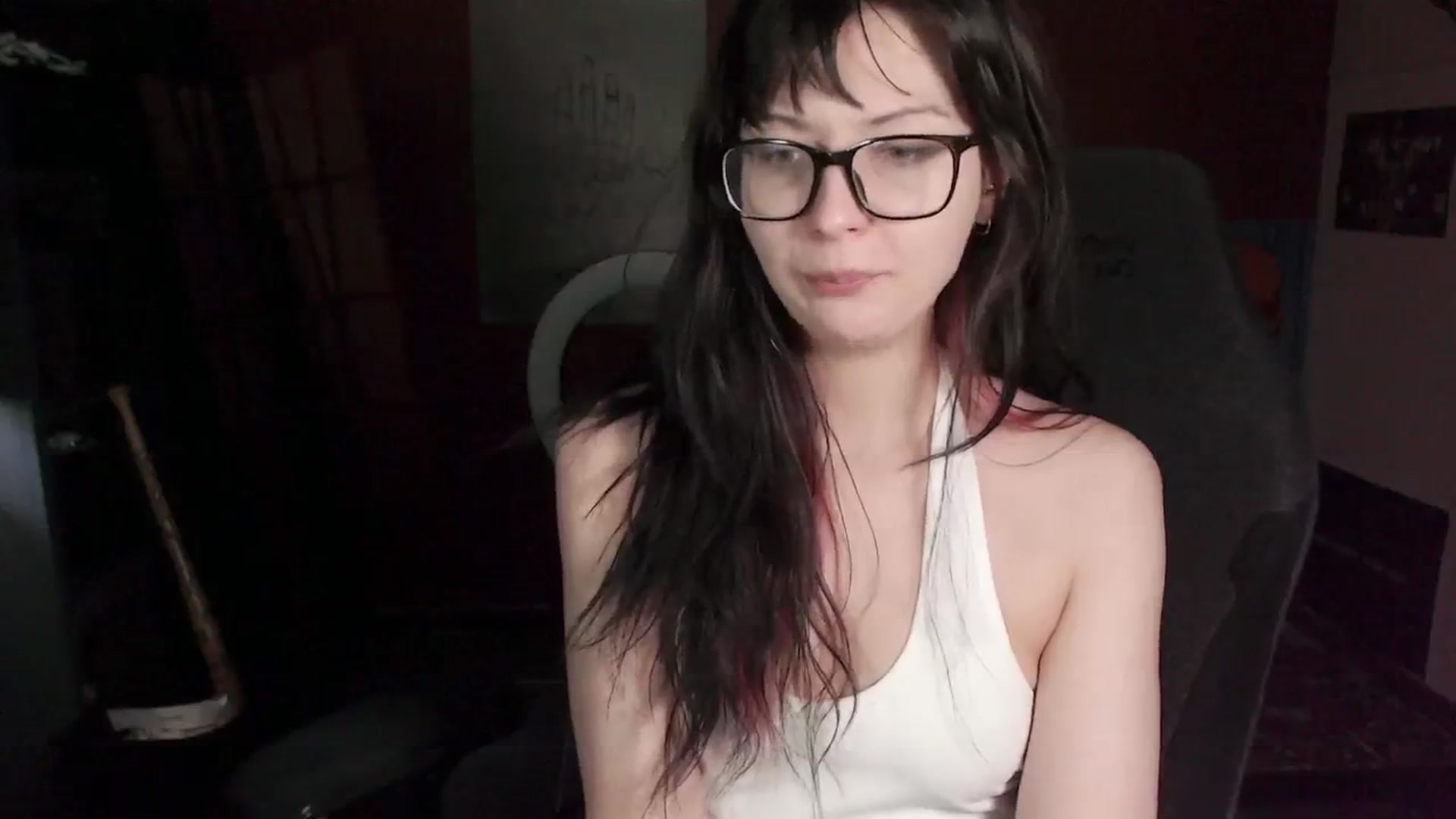Gallery image thumbnail from kristina's myfreecams stream on, 12/23/2024, 06:13 image 12 of 20