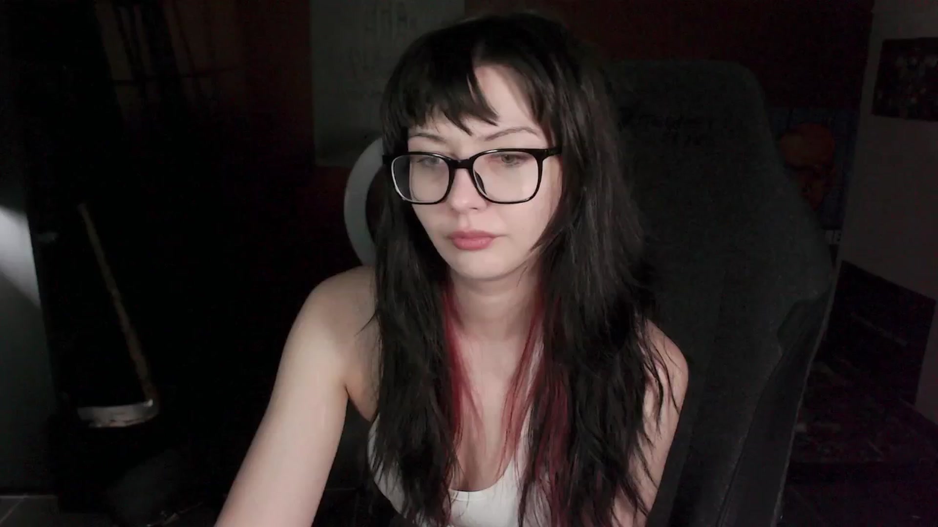 Gallery image thumbnail from kristina's myfreecams stream on, 12/23/2024, 06:13 image 3 of 20