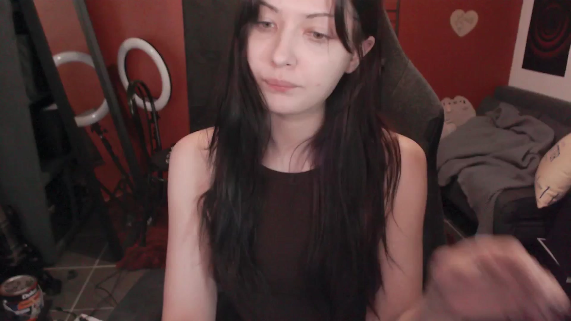Gallery image thumbnail from kristina's myfreecams stream on, 04/02/2025, 24:43 image 3 of 20