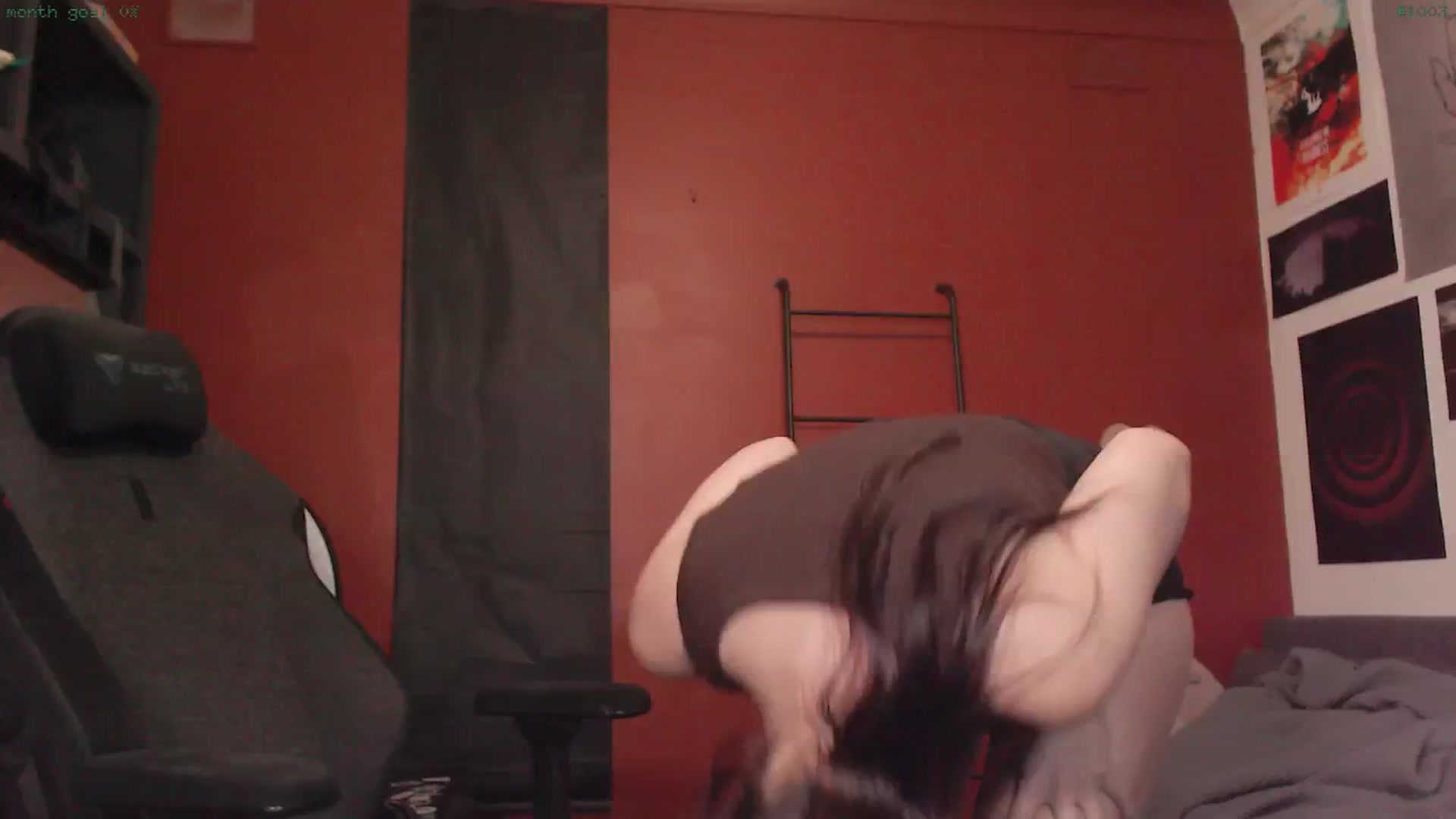 Gallery image thumbnail from kristina's myfreecams stream on, 04/02/2025, 24:43 image 20 of 20