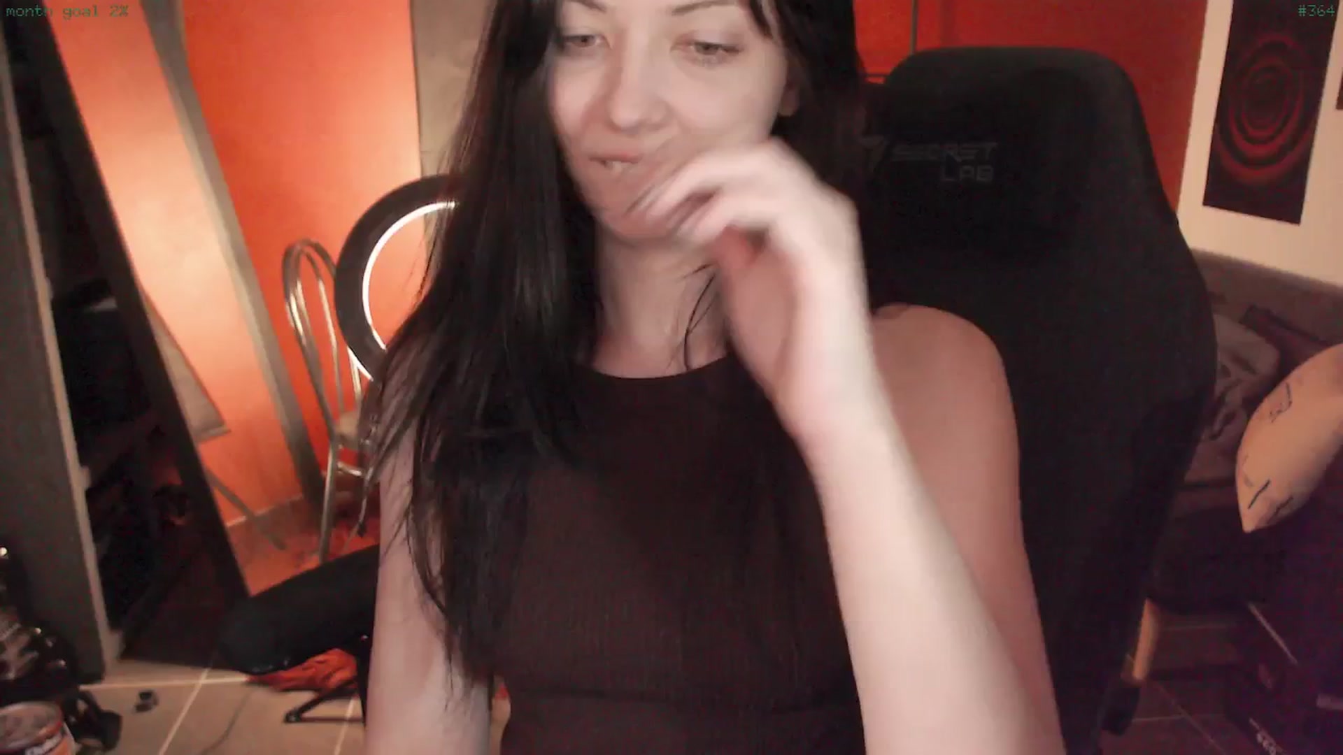 Gallery image thumbnail from kristina's myfreecams stream on, 04/02/2025, 02:30 image 17 of 20