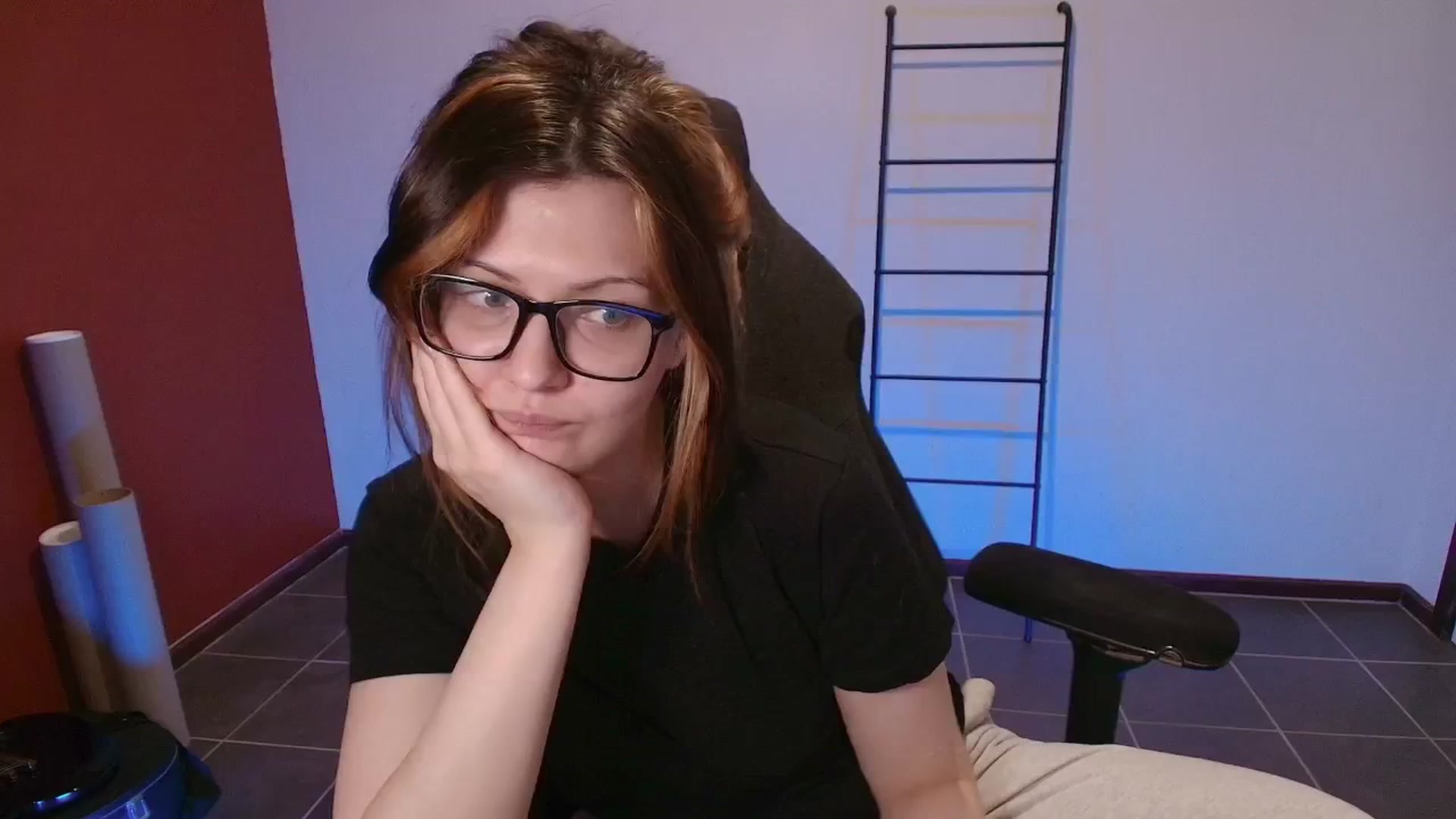 Gallery image thumbnail from kristina's myfreecams stream on, 02/08/2026, 01:26 image 7 of 20