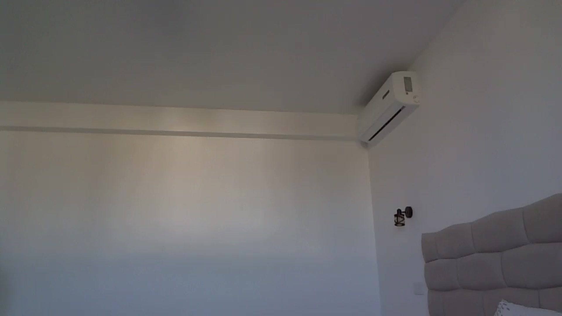 Gallery image thumbnail from krystal__'s myfreecams stream on, 10/17/2024, 08:23 image 5 of 20
