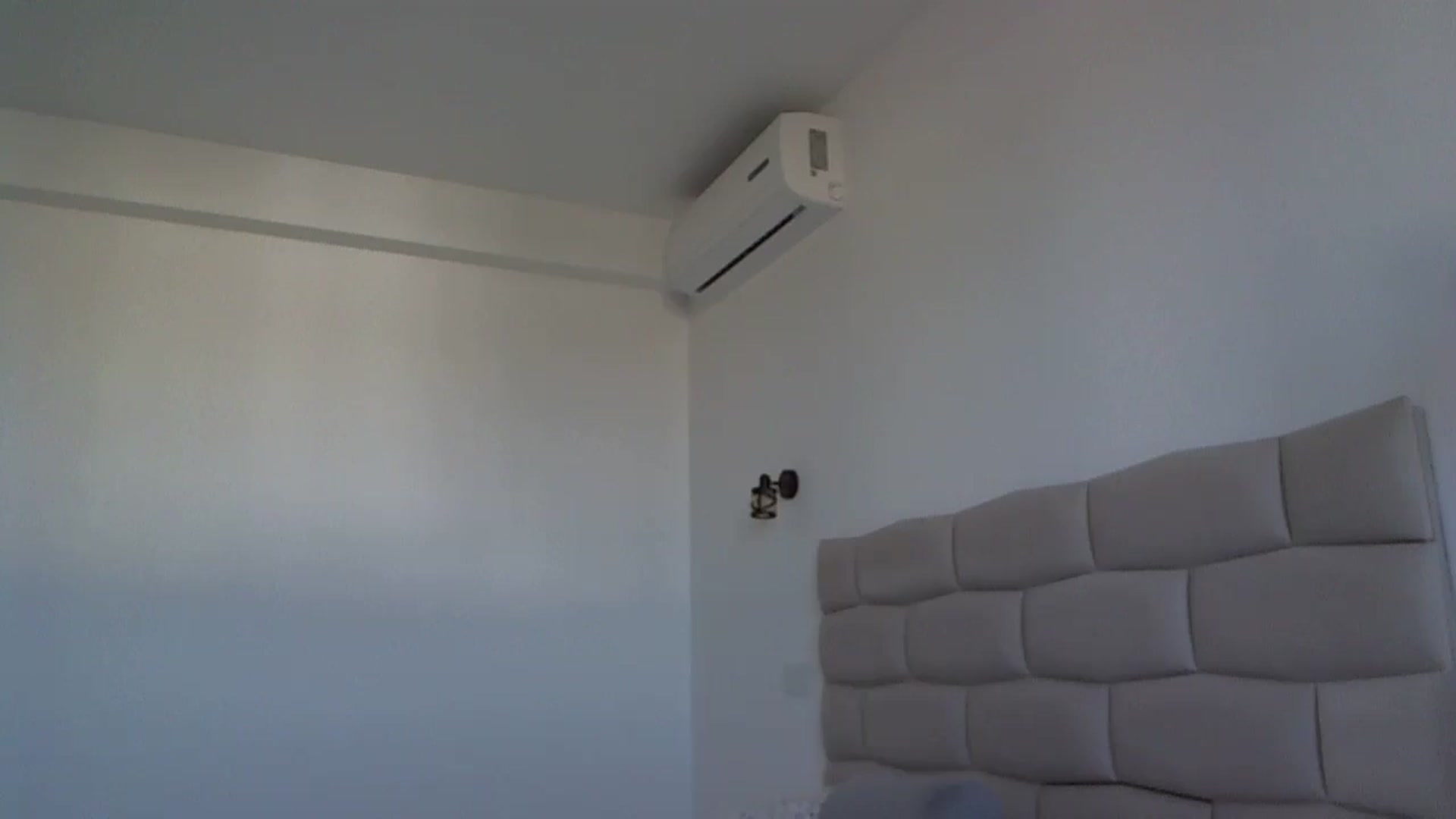 Gallery image thumbnail from krystal__'s myfreecams stream on, 11/05/2024, 08:43 image 9 of 20