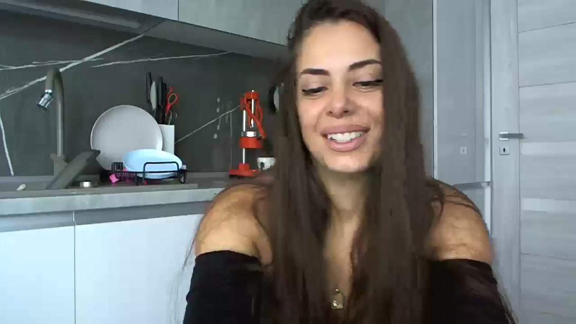 Gallery image thumbnail from krystal__'s myfreecams stream on, 11/18/2024, 09:19 image 18 of 20