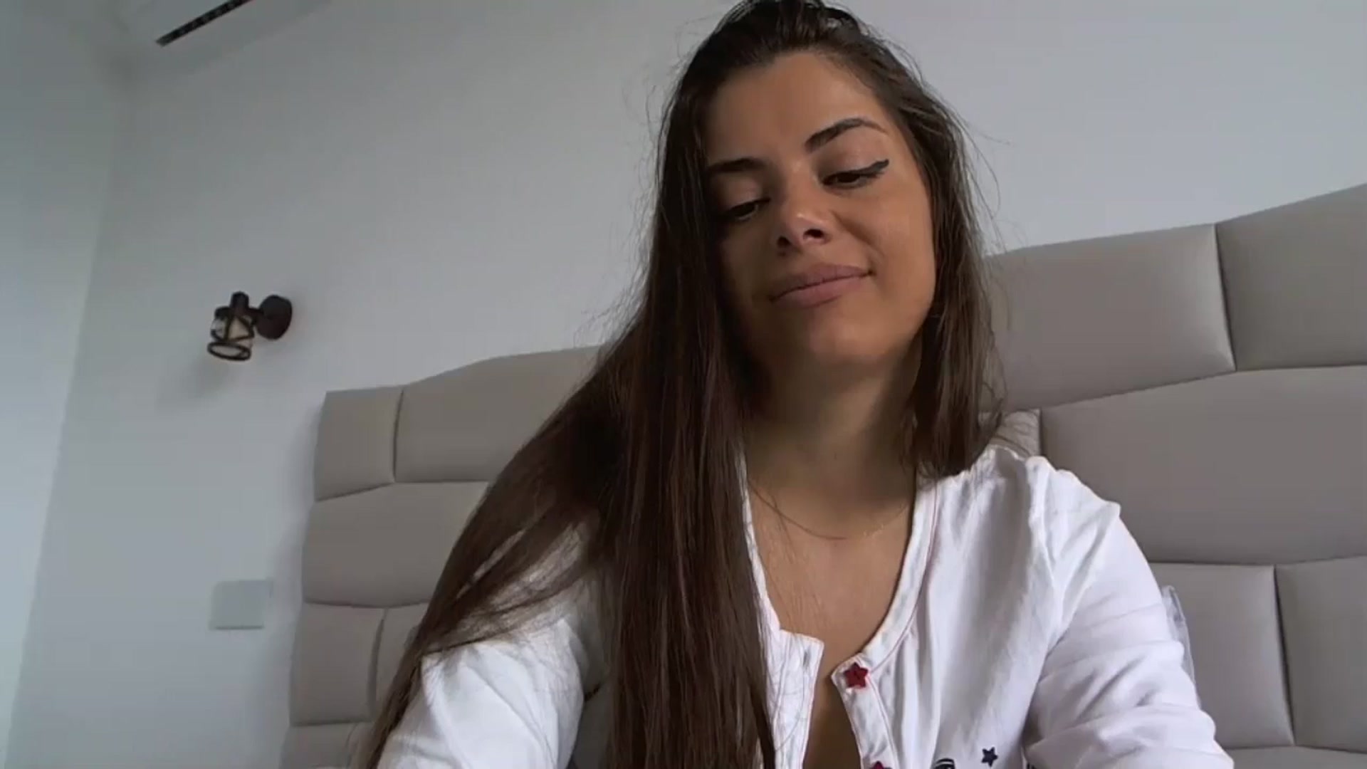 Gallery image thumbnail from krystal__'s myfreecams stream on, 11/28/2024, 09:39 image 2 of 20