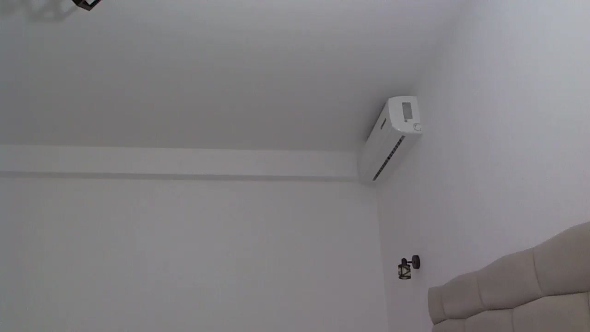 Gallery image thumbnail from krystal__'s myfreecams stream on, 12/10/2024, 09:24 image 19 of 20
