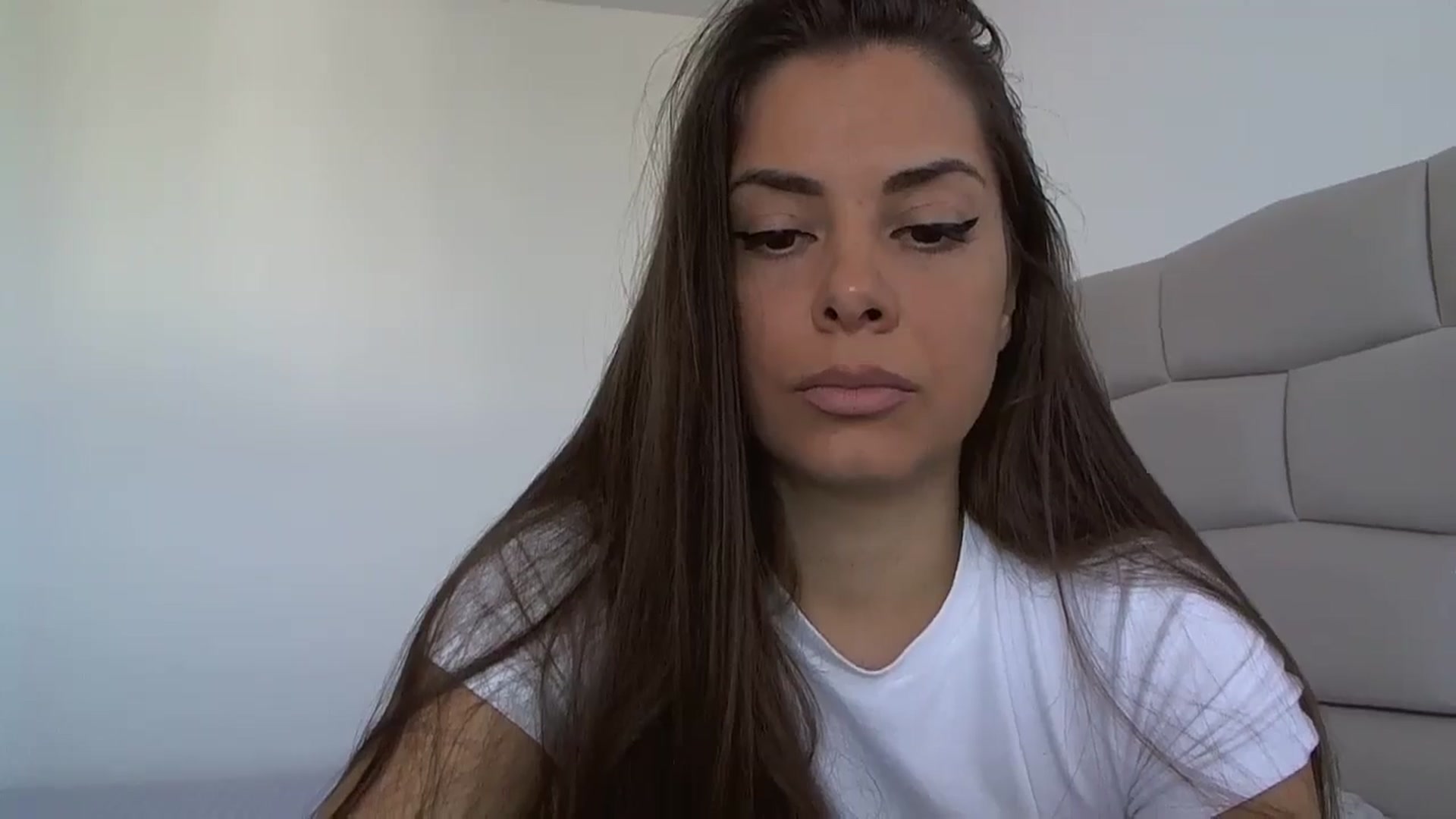 Gallery image thumbnail from krystal__'s myfreecams stream on, 12/16/2024, 09:05 image 6 of 20
